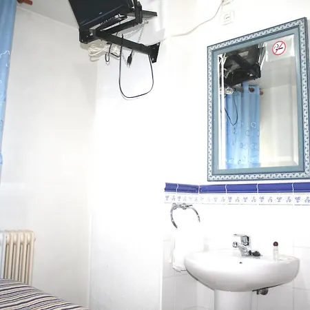 בית הארחה Ab *