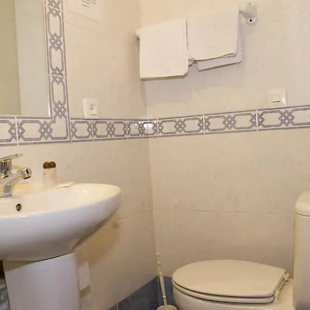 Ab בית הארחה