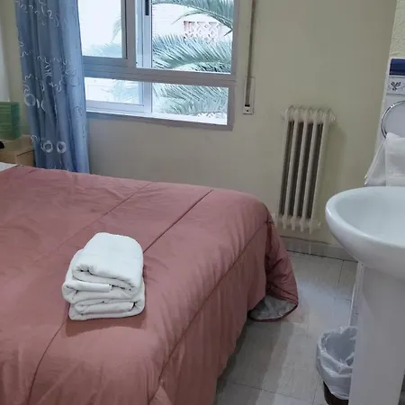بيت ضيافة بنسيون إيه بي غرناطة